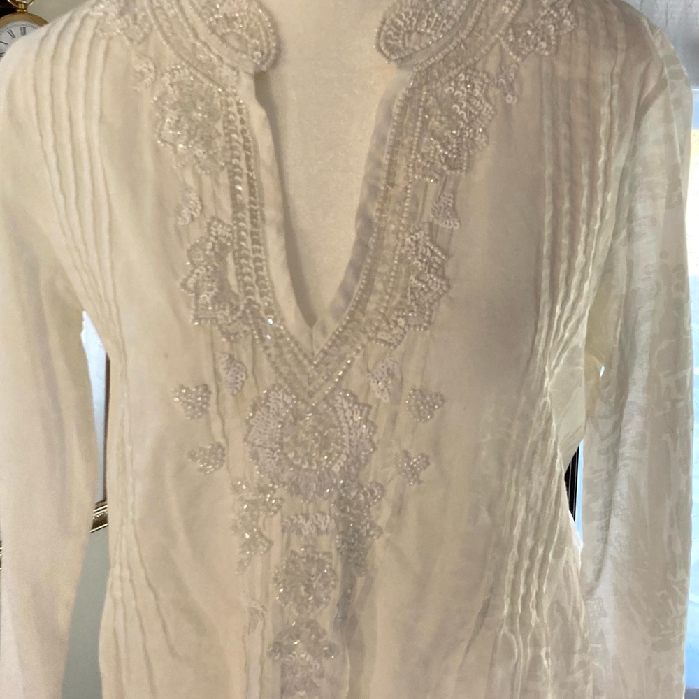 Lilly Pulitzer Beautiful Beaded off-white cotton blouse- Small